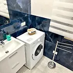 Your 马尔萨拉